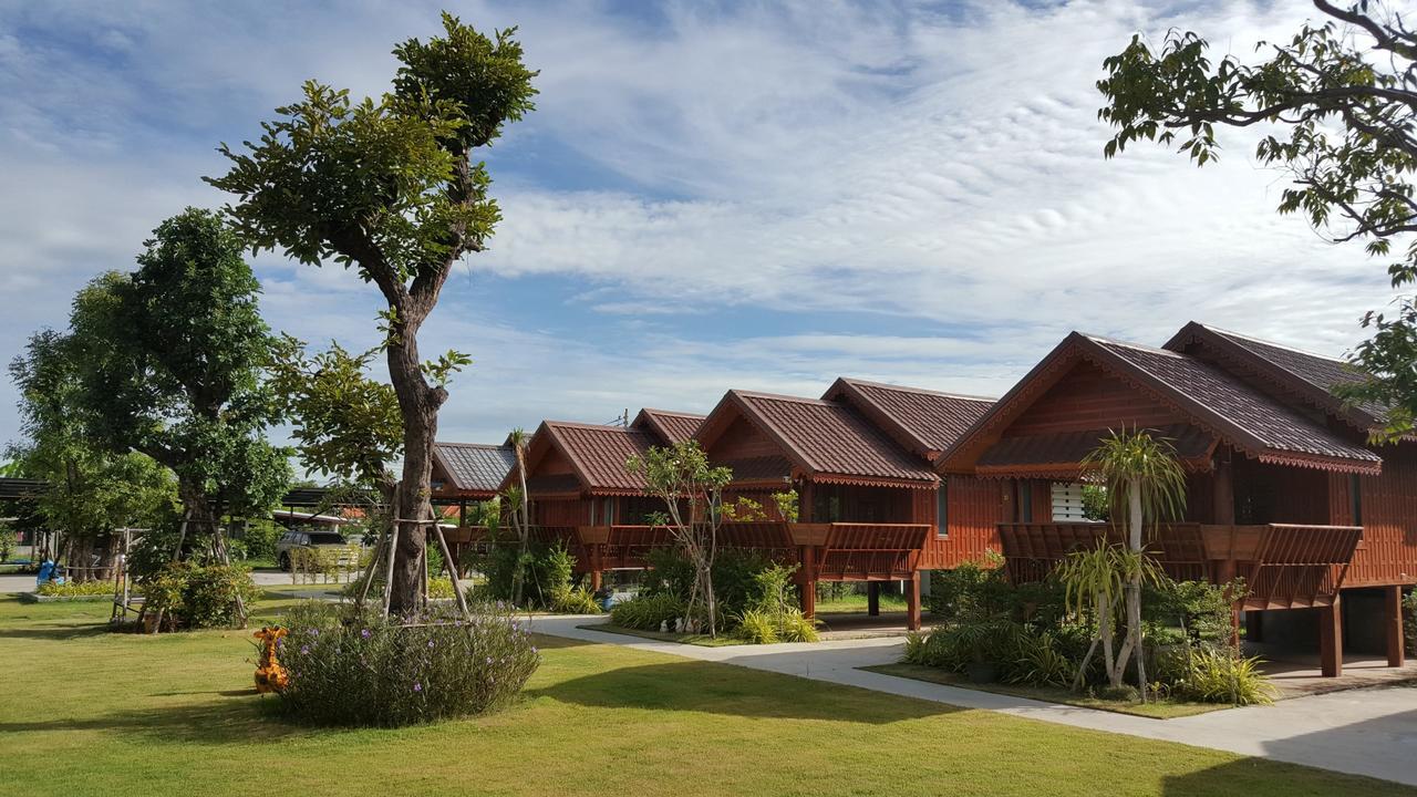 Grand Garden Home Buriram Exterior foto